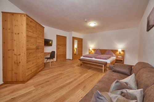 Imagen de la habitación del Hotel Berg- and Seeblick Pfefferbauer. Foto 9