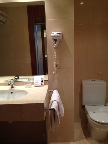 Imagen de la habitación del Hotel Berga Park. Foto 6