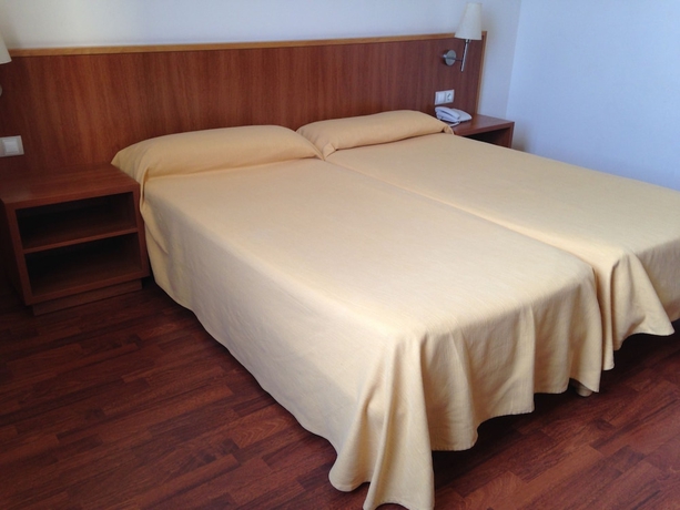 Imagen de la habitación del Hotel Berga Park. Foto 9
