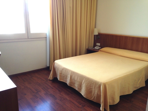 Imagen de la habitación del Hotel Berga Park. Foto 10