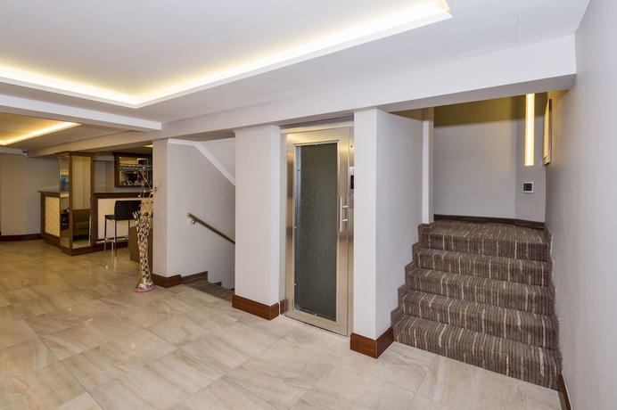 Imagen de los interiores del Hotel Bergama. Foto 18