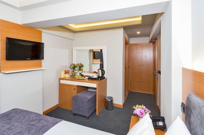 Imagen de la habitación del Hotel Bergama. Foto 14