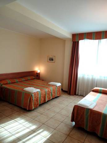 Imagen de la habitación del Hotel Bergamhotel. Foto 3