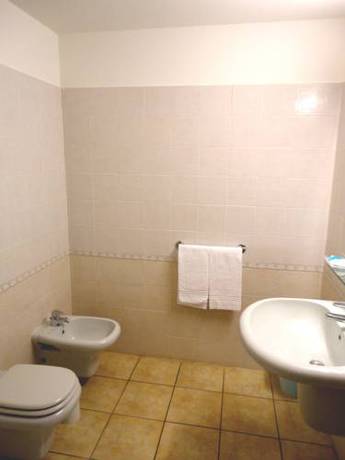 Imagen de la habitación del Hotel Bergamhotel. Foto 6