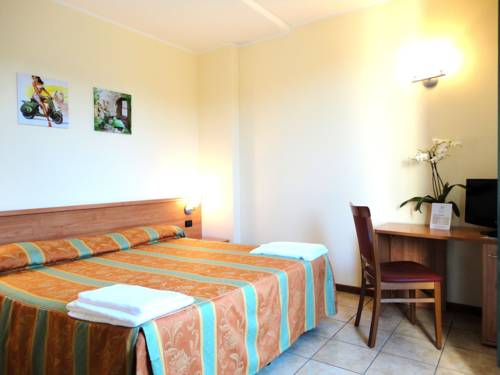 Imagen de la habitación del Hotel Bergamhotel. Foto 8