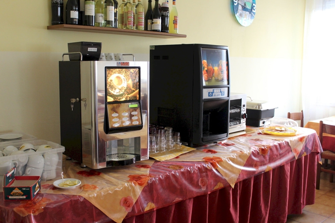 Imagen del bar/restaurante del Hotel Bergamo, Rimini. Foto 3