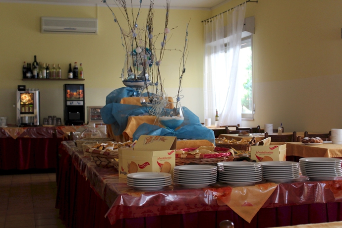 Imagen del bar/restaurante del Hotel Bergamo, Rimini. Foto 5