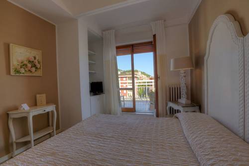 Imagen general del Hotel Bergamo, San Bartolomeo al Mare. Foto 1