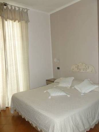 Imagen de la habitación del Hotel Bergamo, San Bartolomeo al Mare. Foto 9