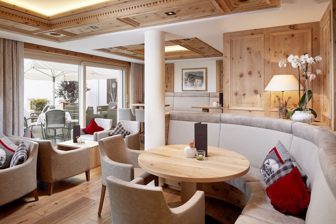 Imagen de los interiores del Hotel Bergblick, Fiss . Foto 17