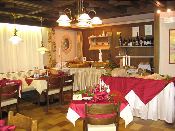 Imagen del bar/restaurante del Hotel Bergchalet Reinerhof. Foto 7