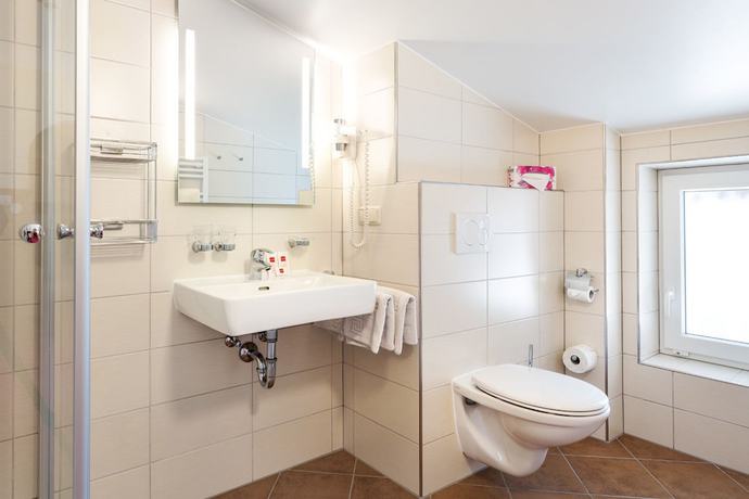 Imagen de la habitación del Hotel Bergfried Schoenblick. Foto 13