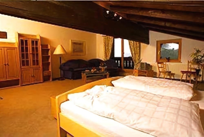 Imagen de la habitación del Hotel Berggasthof Adersberg. Foto 2