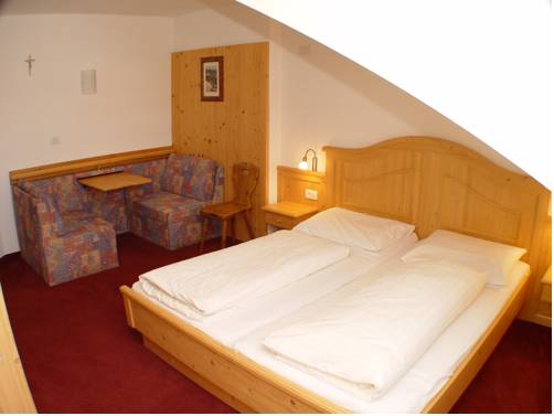 Imagen de la habitación del Hotel Berggasthof H&auml;usler. Foto 3