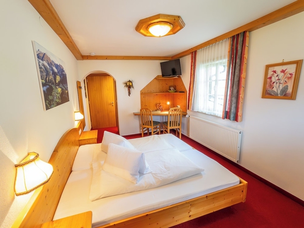 Imagen de la habitación del Hotel Berggasthof Pension Lahnerhof. Foto 5