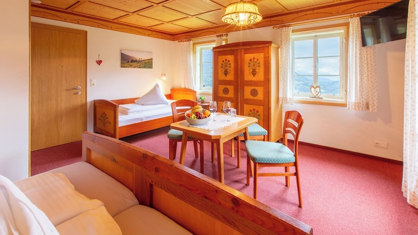 Imagen de la habitación del Hotel Berggasthof Pension Lahnerhof. Foto 9