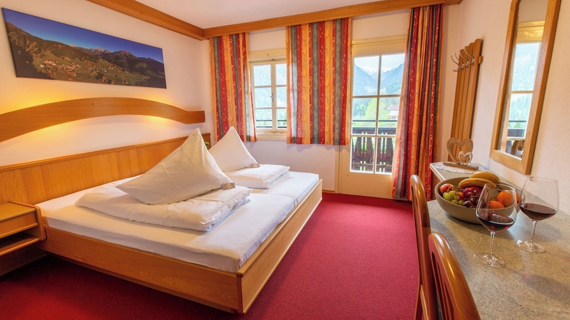 Imagen de la habitación del Hotel Berggasthof Pension Lahnerhof. Foto 16