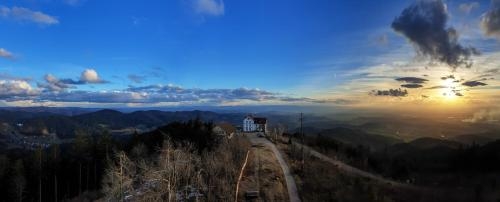 Imagen general del Hotel Berghaus Hochblauen. Foto 2