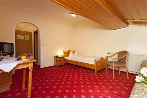 Imagen de la habitación del Hotel Bergheimat. Foto 7