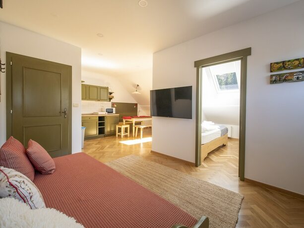 Imagen de la habitación del Hotel Berghi and Apartments. Foto 15
