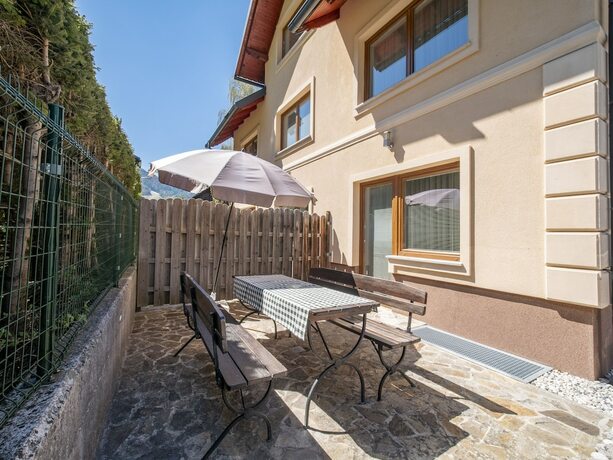 Imagen de la habitación del Hotel Berghi and Apartments. Foto 19