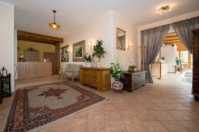 Imagen de los interiores del Hotel Berghof, Carintia. Foto 18