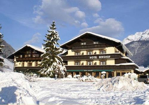 Imagen general del Hotel Berghof, NEUSTIFT IM STUBAITAL . Foto 8