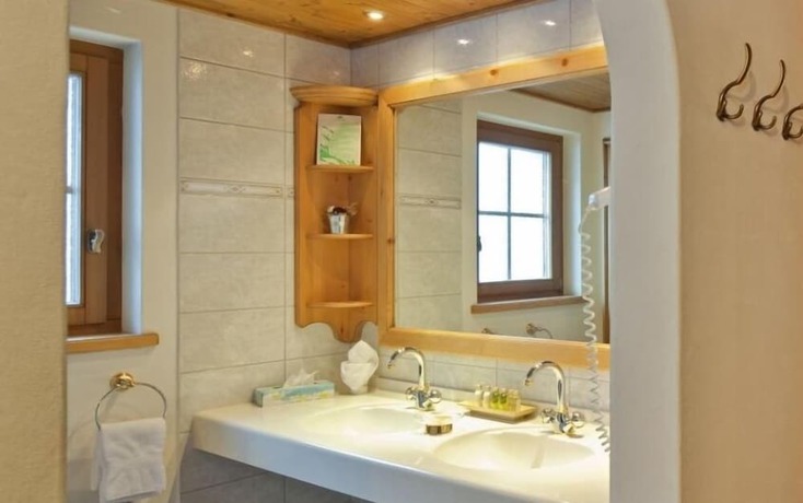 Imagen de la habitación del Hotel Berghof, Zermatt . Foto 13