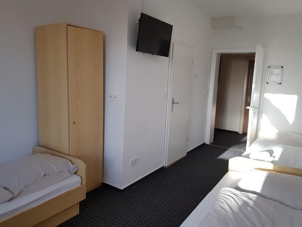 Imagen de la habitación del Hotel Berghotel, Bad Oeynhausen. Foto 6