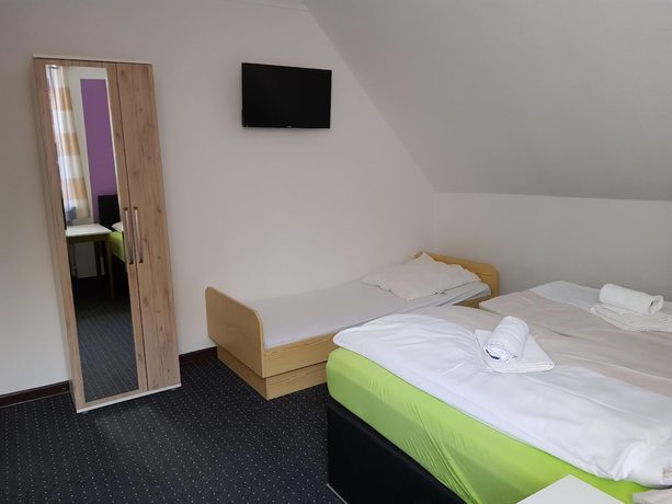 Imagen de la habitación del Hotel Berghotel, Bad Oeynhausen. Foto 7