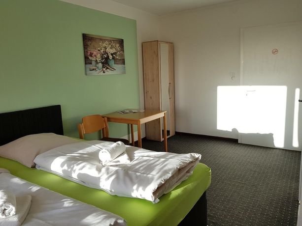 Imagen de la habitación del Hotel Berghotel, Bad Oeynhausen. Foto 8