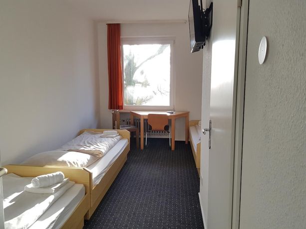 Imagen de la habitación del Hotel Berghotel, Bad Oeynhausen. Foto 11