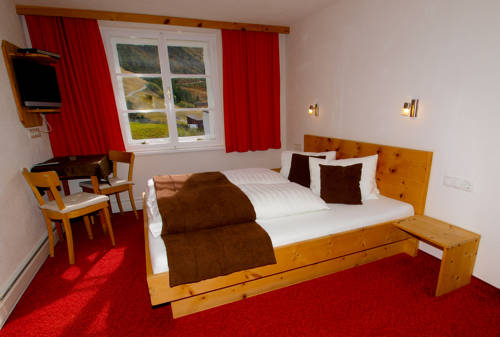 Imagen de la habitación del Hotel Berghotel Gstrein. Foto 11