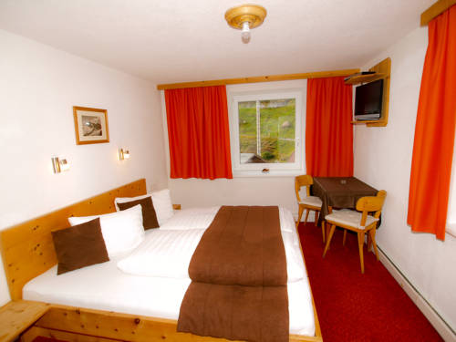 Imagen de la habitación del Hotel Berghotel Gstrein. Foto 15