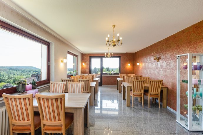 Imagen del bar/restaurante del Hotel Berghotel Hohegei&szlig;. Foto 3