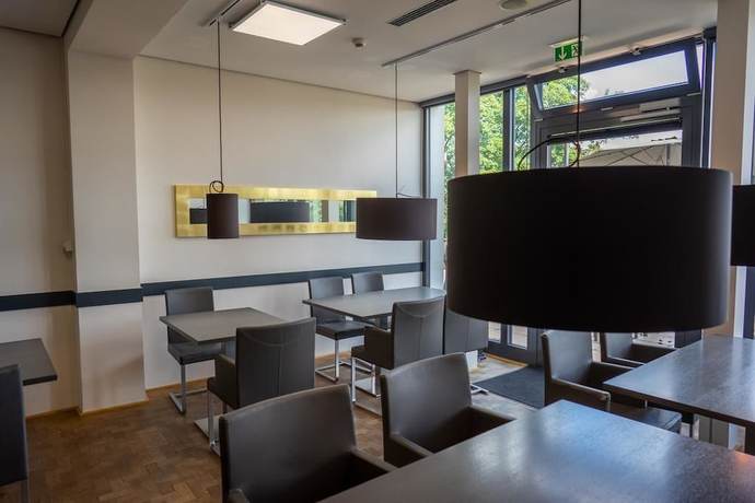 Imagen del bar/restaurante del Hotel Berghotel Johannesh&ouml;he. Foto 5