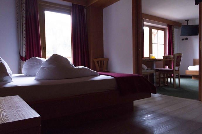 Imagen de la habitación del Hotel Berghotel Miramonti. Foto 3