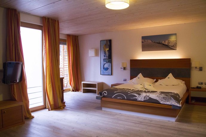 Imagen de la habitación del Hotel Berghotel Miramonti. Foto 14