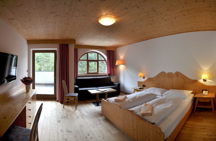 Imagen general del Hotel Berghotel Pine. Foto 2
