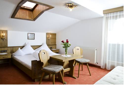 Imagen de la habitación del Hotel Berghotel Rasis. Foto 9