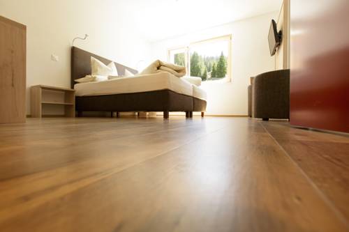 Imagen de la habitación del Hotel Berghotel Schonhalden. Foto 11