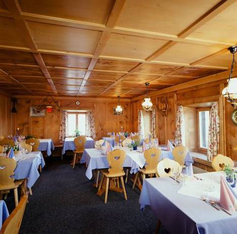 Imagen de la habitación del Hotel Berghotel Tgantieni. Foto 3