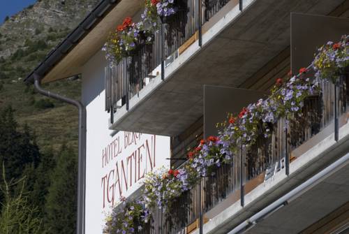 Imagen de la habitación del Hotel Berghotel Tgantieni. Foto 13