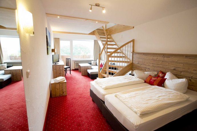 Imagen de la habitación del Hotel Berghotel Tirol. Foto 4