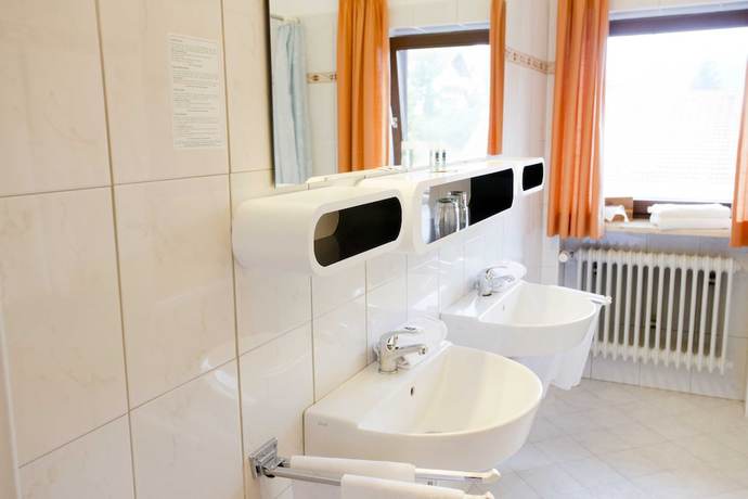 Imagen de la habitación del Hotel Berghotel Tirol. Foto 17