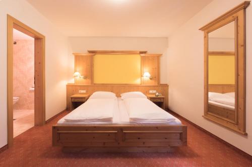 Imagen de la habitación del Hotel Berghotel Zum Zirm. Foto 6
