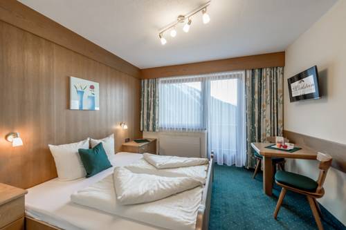 Imagen de la habitación del Hotel Berghotel & Gasthof Marlstein. Foto 15