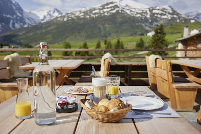 Imagen general del Hotel Berghuus Radons Gastro AG. Foto 2