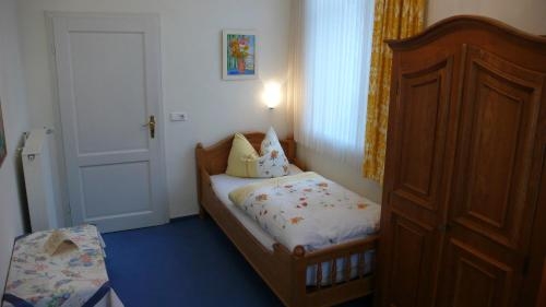 Imagen de la habitación del Hotel Bergischer Hof. Foto 8