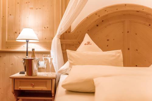 Imagen de la habitación del Hotel Bergkristall, Dalaas. Foto 8